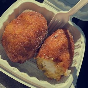 Meet your Posher, Gladys